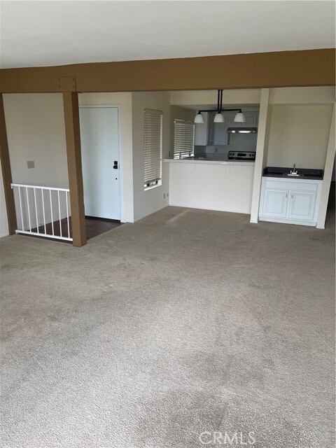 Building Photo - 1833 Caddington Dr