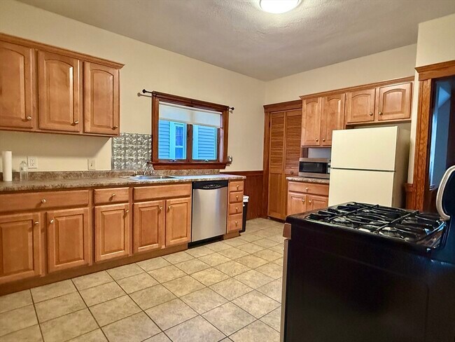 Building Photo - 267 Boston Ave