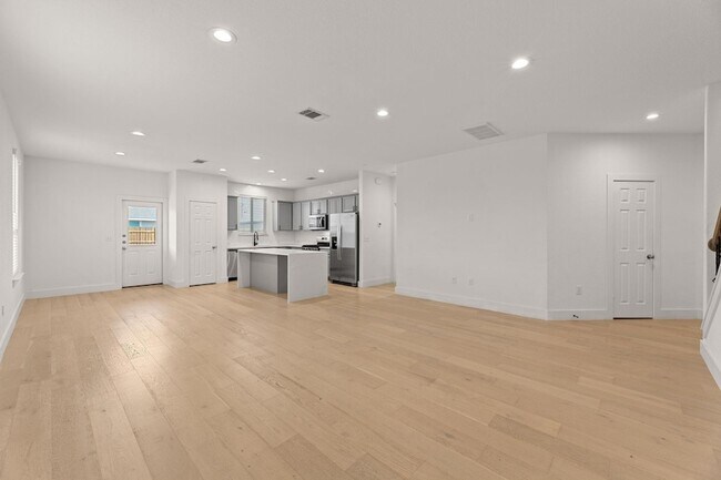 Building Photo - 322 Bonnet Blvd