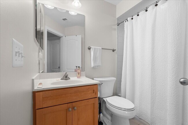 Building Photo - Your New Home Awaits