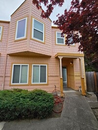 Building Photo - S.55th Street 1520