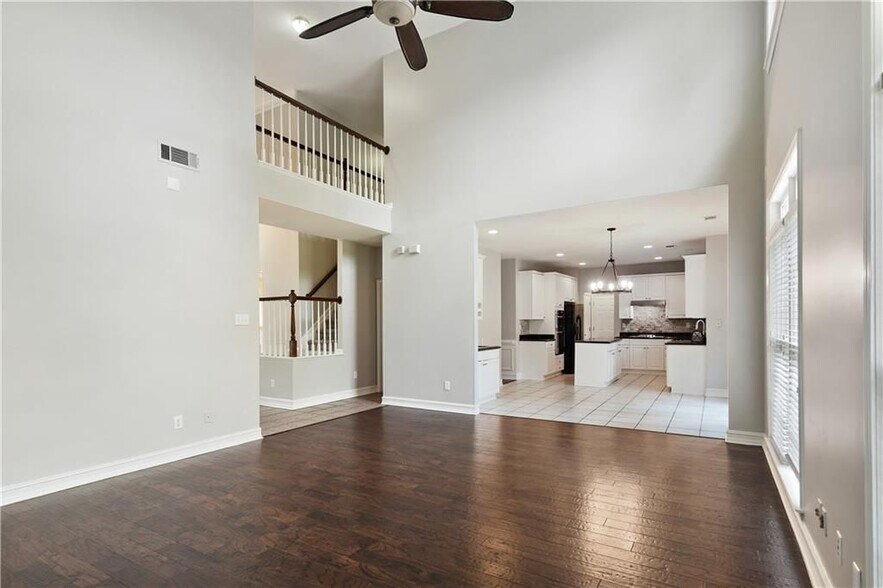 Building Photo - 2065 N Bethany Creek Dr