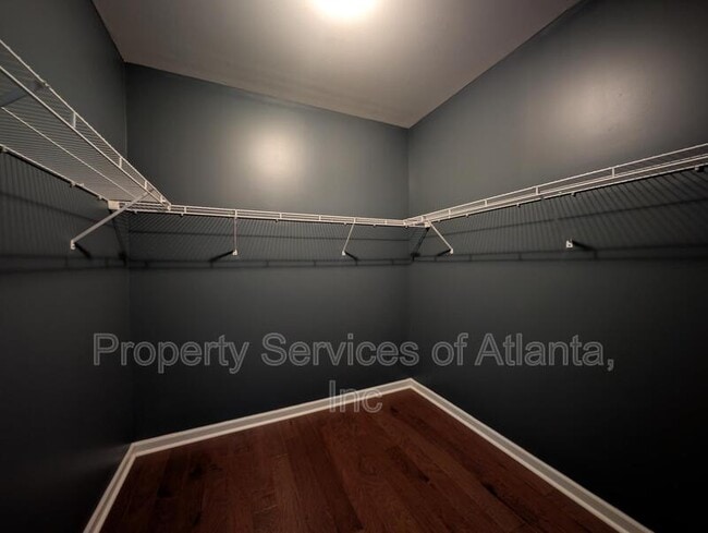 Building Photo - 261 Fenwick Cir