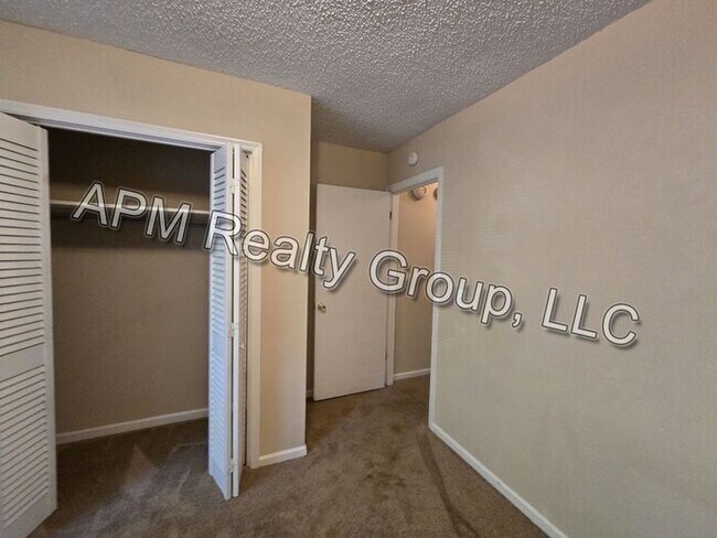 Building Photo - Harbison Community family home