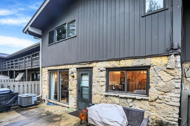 Building Photo - 5212 Nob Ln