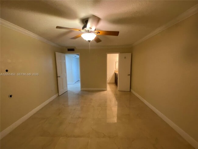 Building Photo - 16100 Kilmarnock Dr