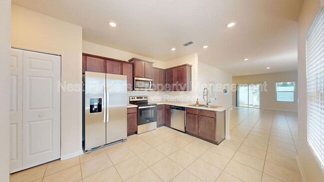 Building Photo - 905 Observatory Pkwy