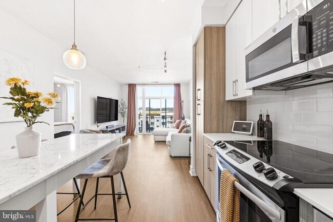 Building Photo - 145 Riverhaven Dr