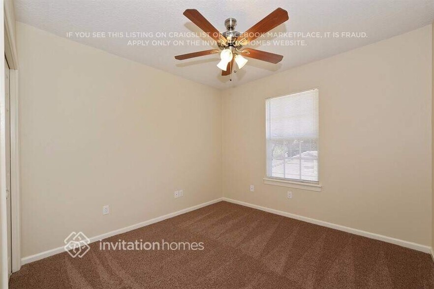 Building Photo - 3615 W Sevilla St