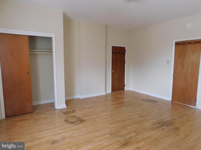Building Photo - 113 W Boscawen St