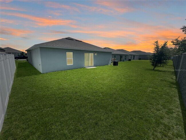Building Photo - 348 Towns Cir