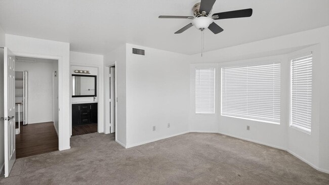 Building Photo - 7702 W Boca Raton Rd