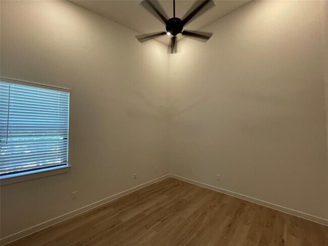 Building Photo - 2515 Appian Wy