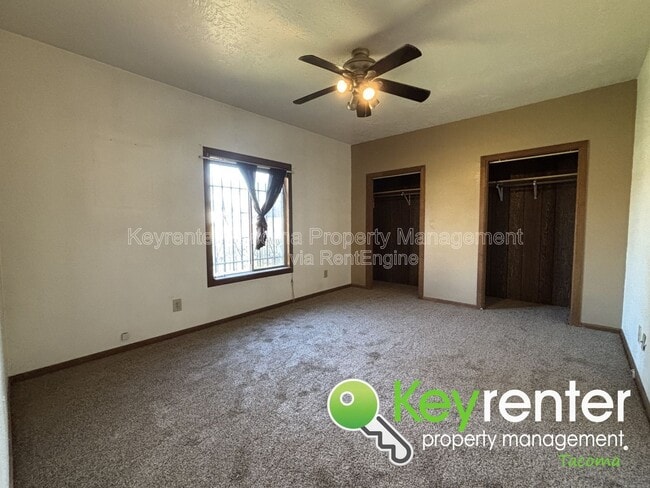 Building Photo - 1541 S Ridgewood Ave