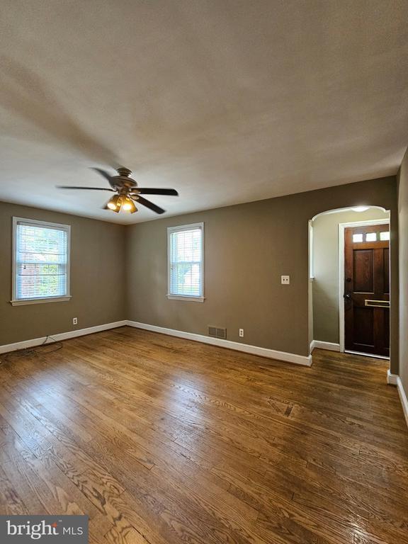 Building Photo - 626 N George Mason Dr