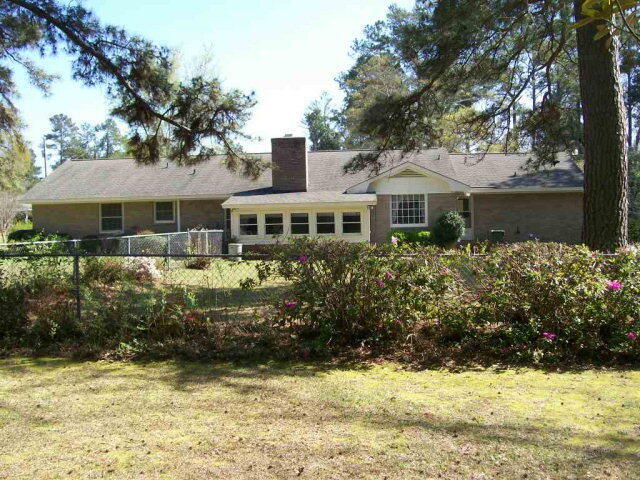 Building Photo - 715 Haile St