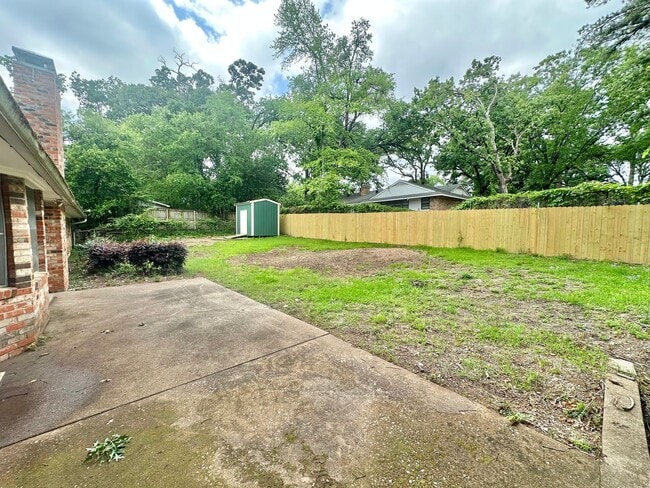 Building Photo - Lease Takeover Opportunity Available! 4 Be...
