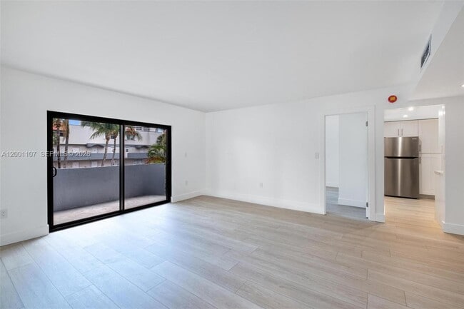 Building Photo - 3582 NE 171 St