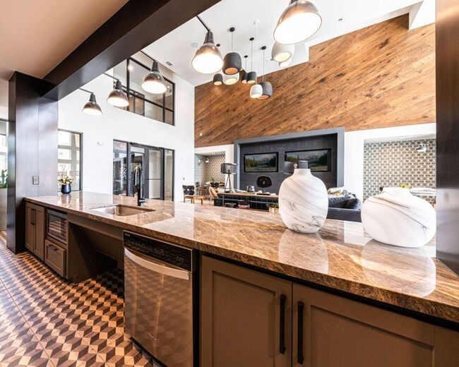 Building Photo - 135 Foremost Dr