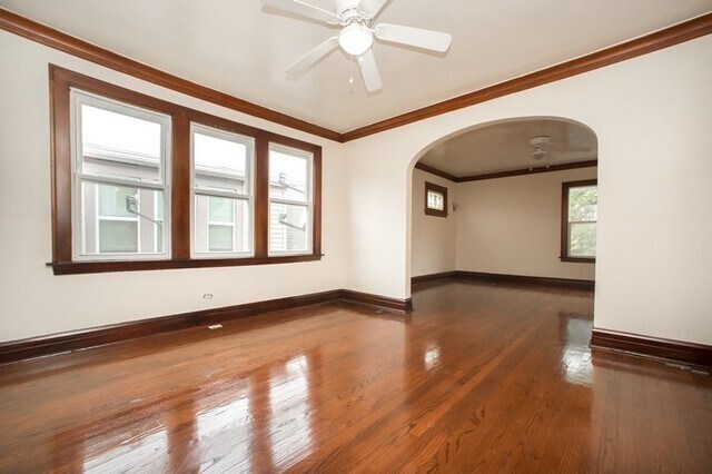 Building Photo - 4305 W Wrightwood Ave
