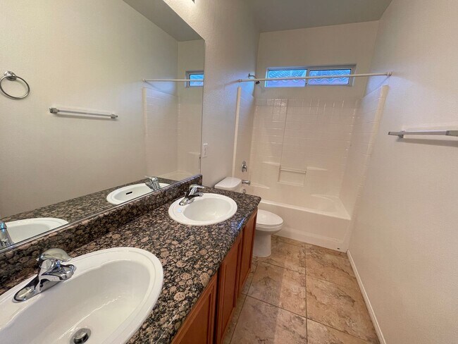 Building Photo - 10618 Allegrini Dr