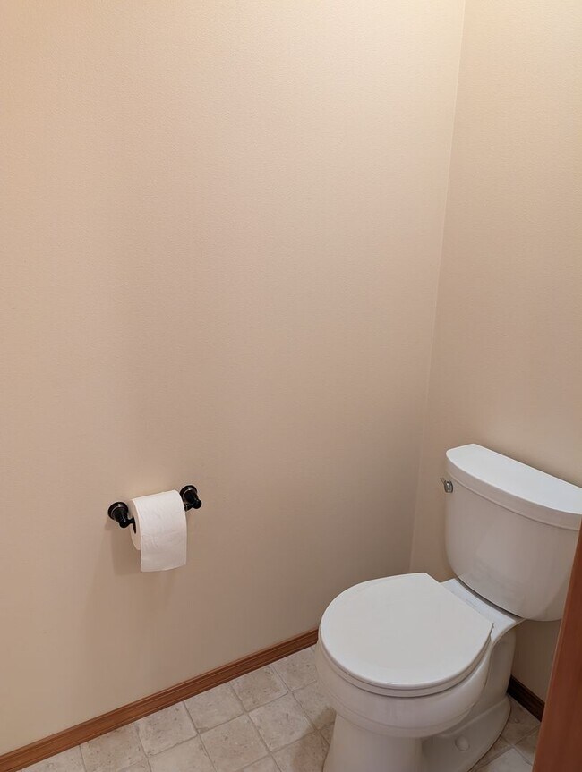 Building Photo - 2519 Stonebridge Way