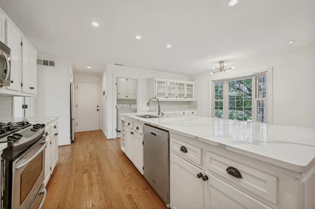 Building Photo - 4321 Northview Ln