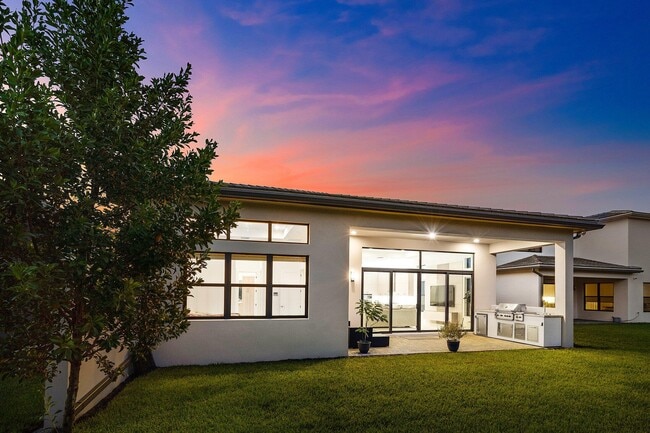 Building Photo - 8330 Essex Country Clb Dr