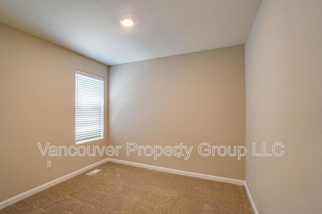 Building Photo - 15224 NE 70th St