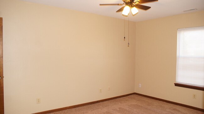 Building Photo - 1504 Crawley Cir