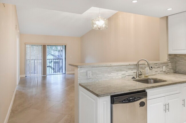 Building Photo - 21951 Soundview Terrace