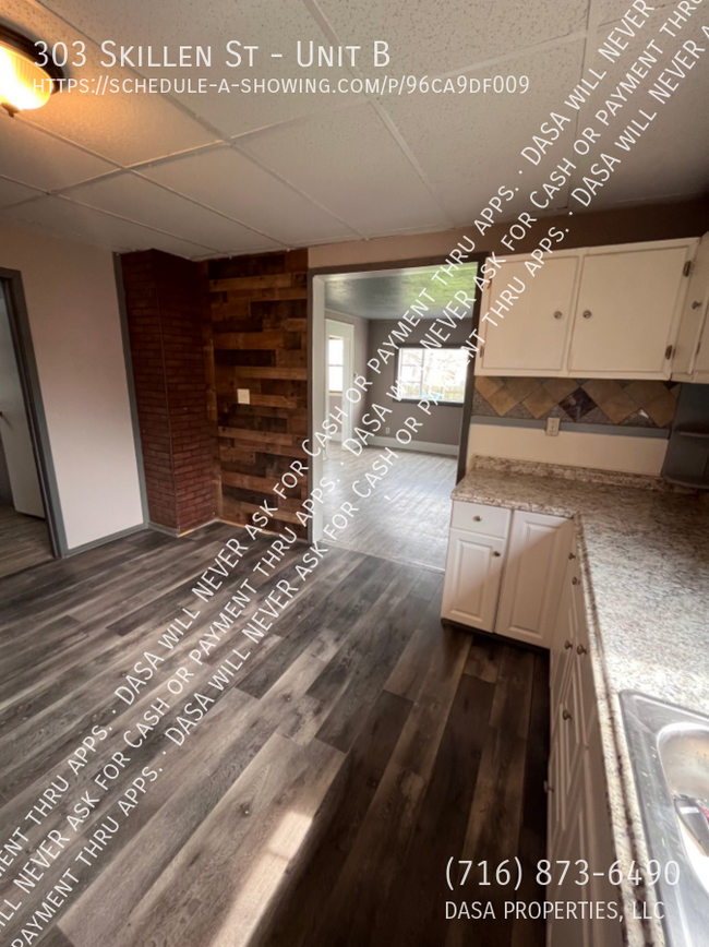 Building Photo - 303 Skillen St