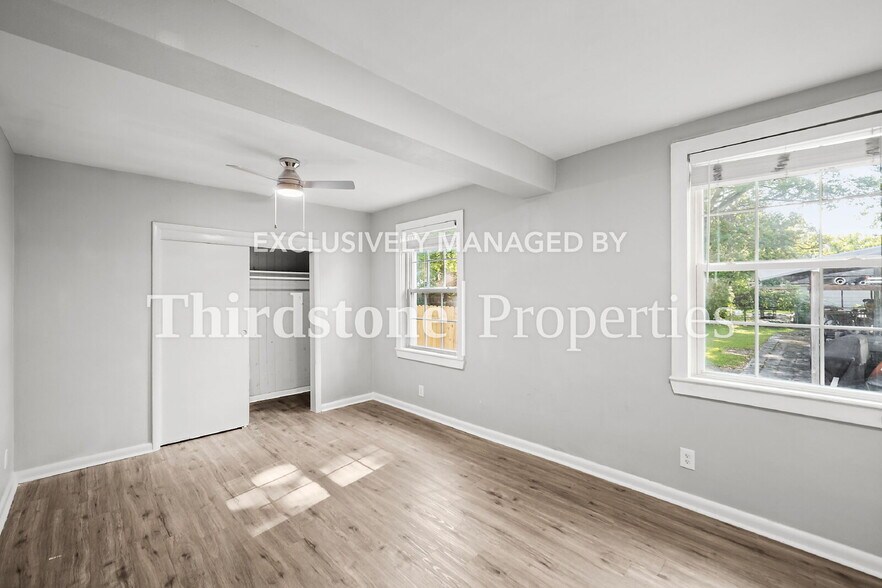 Building Photo - 5204 Astral St