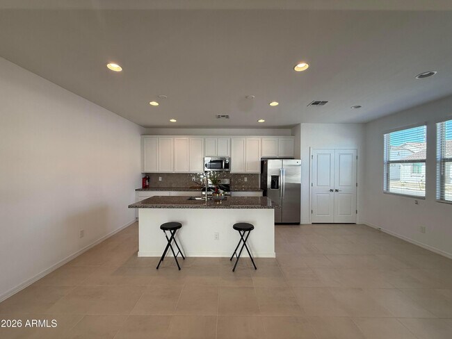 Building Photo - 14668 W Soft Wind Dr