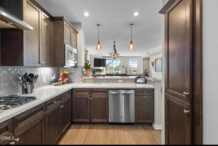 Building Photo - 4012 Tradewinds Dr