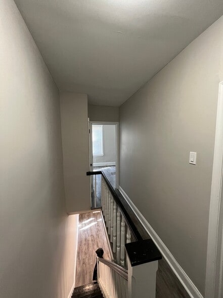 Building Photo - 1530 S Bailey St