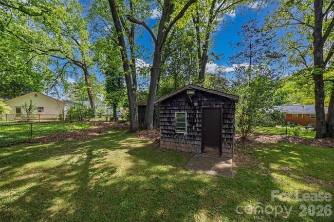 Building Photo - 4827 Harcourt Ln