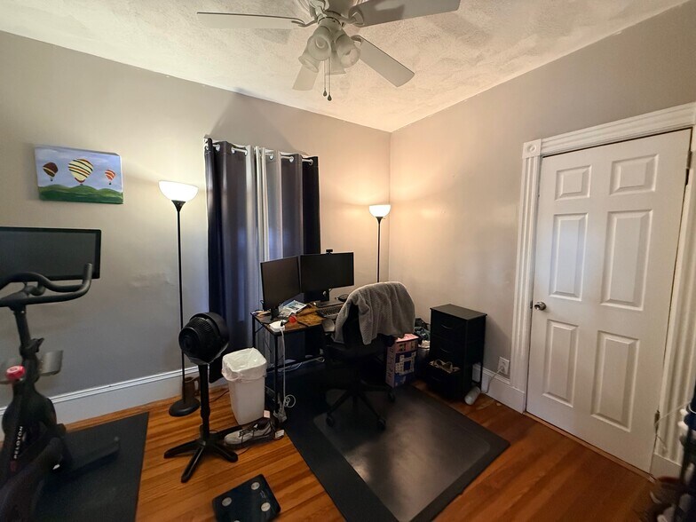 Building Photo - 42 Gibbens St