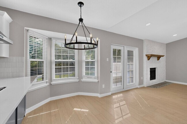 Building Photo - Newly Renovated Home In Watauga Ready To Be Yours!!!!