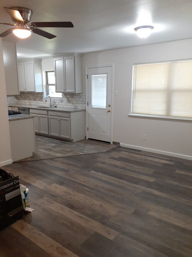 Dining Area - 1414 Alpine St