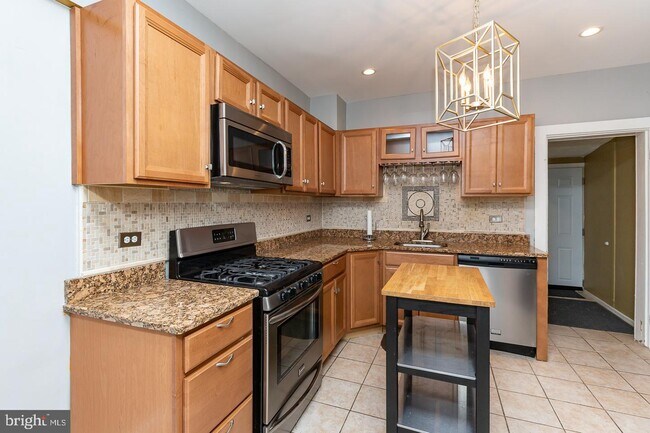 Building Photo - 4312 Dobson St