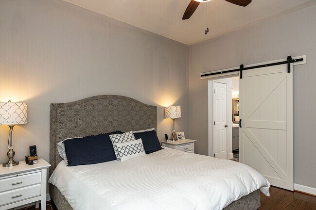 Building Photo - 10116 Goodview Ct