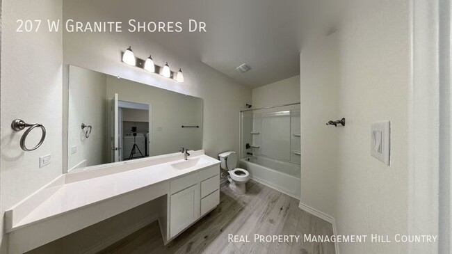 Building Photo - Live By Boerne Lake!