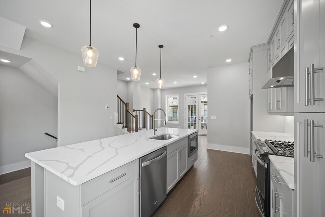 Building Photo - 1034 Robert Smalls Way