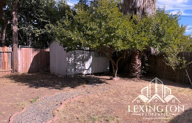 Building Photo - Charming 4-Bedroom Home in Arden-Arcade with Spacious Yard & Convenient Location