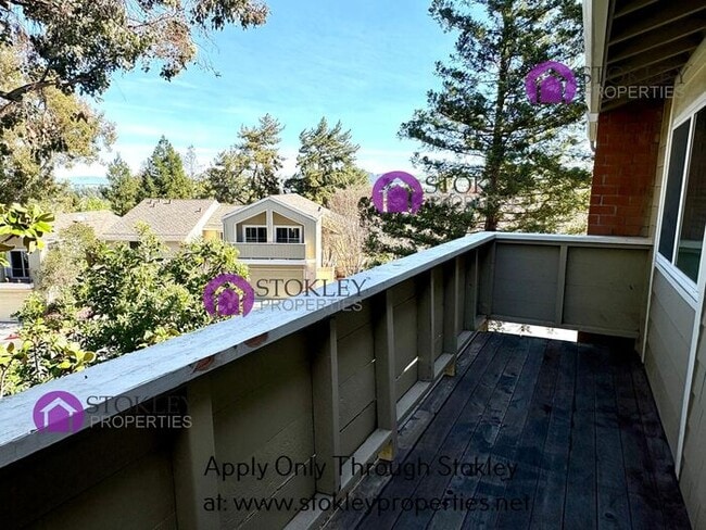 Building Photo - 1412 Kinross Ct