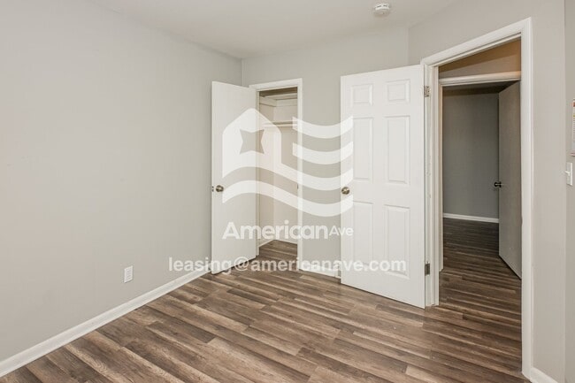 Building Photo - 5823 N 27th Ave