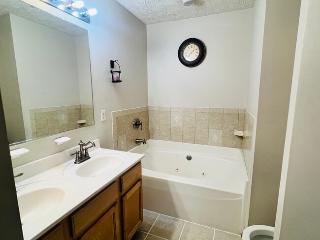 Building Photo - 30-G Ironstone