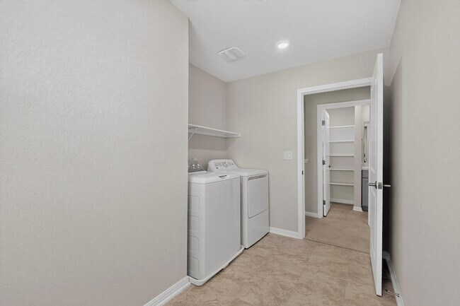 Building Photo - 13817 Gilwell Dr