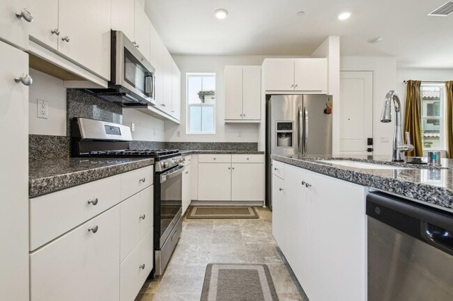 Building Photo - 5584 Kate Way